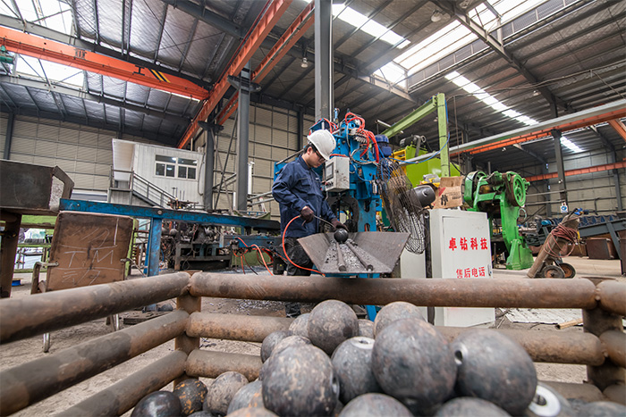 乐平网架配件-螺栓球加工车间